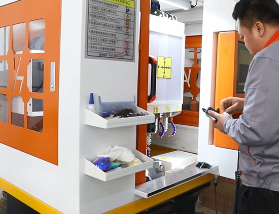  Lens &amp; Logo Production 